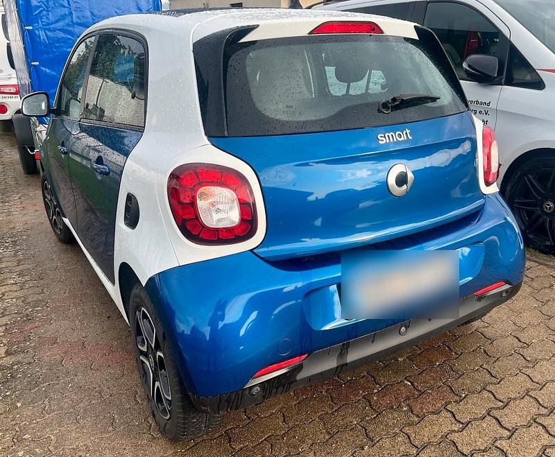 Gebraucht Smart ForFour 52 PS (38 kW) 2015 Blau Kleinwagen