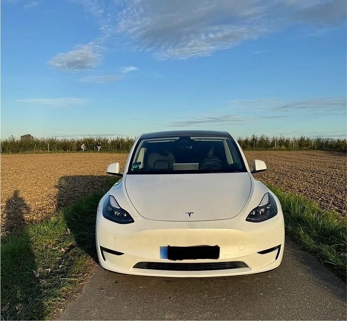 Gebraucht Tesla Model Y Long Range AWD 377 kW (513 PS) 2021 Weiß SUV