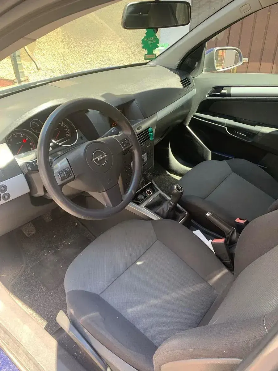 Gebraucht Opel Astra 105 PS (77 kW) 2006 Blau Kombi