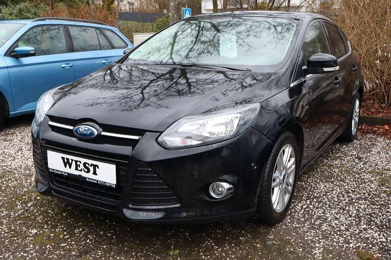 Gebraucht Ford Focus Titanium 125 PS (91 kW) 2014 Schwarz Limousine