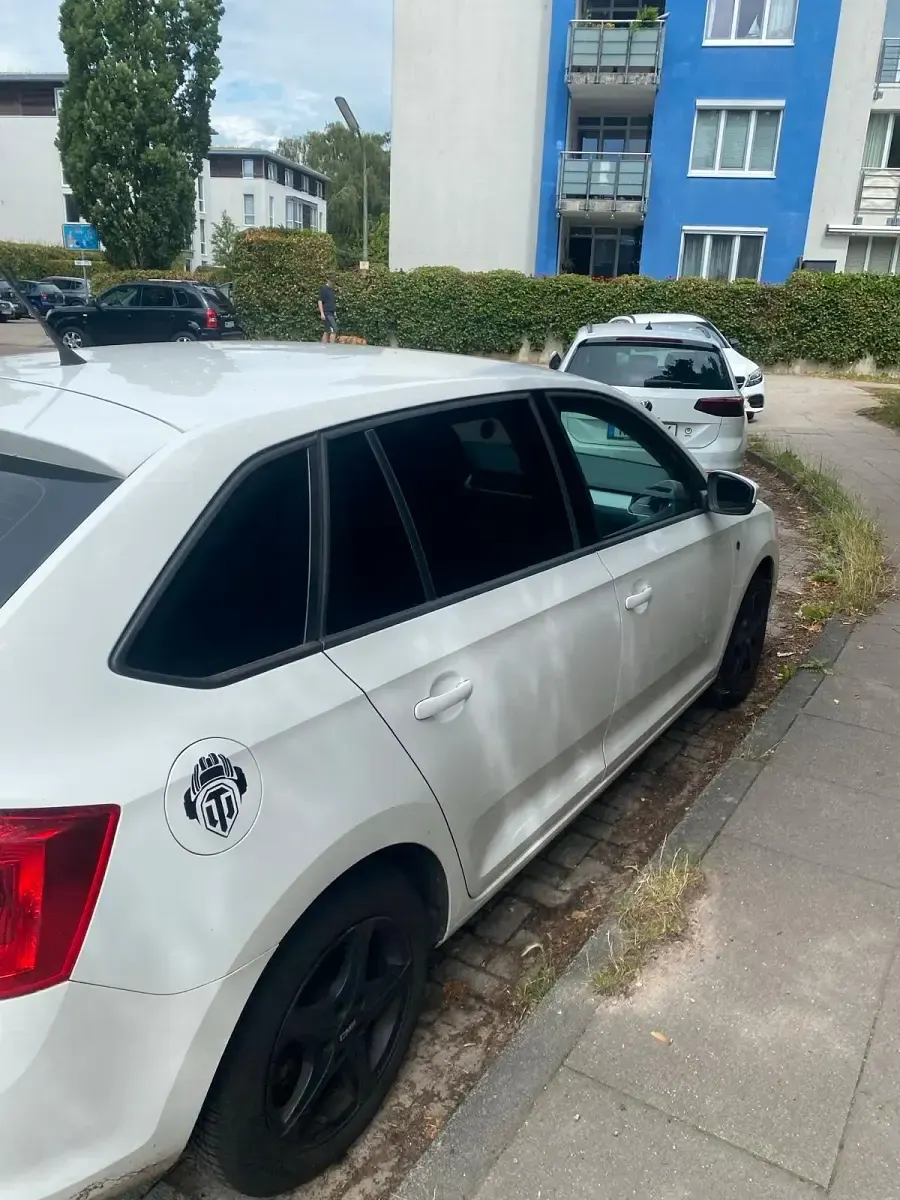 Gebraucht Skoda Rapid 106 PS (77 kW) 2013 Weiß Kleinwagen