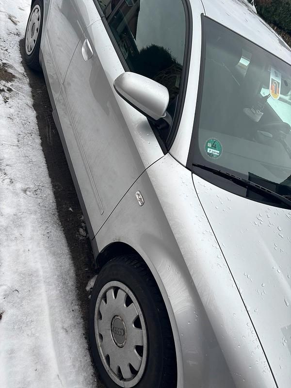 Gebraucht Audi A4 102 PS (75 kW) 2002 Grau Limousine