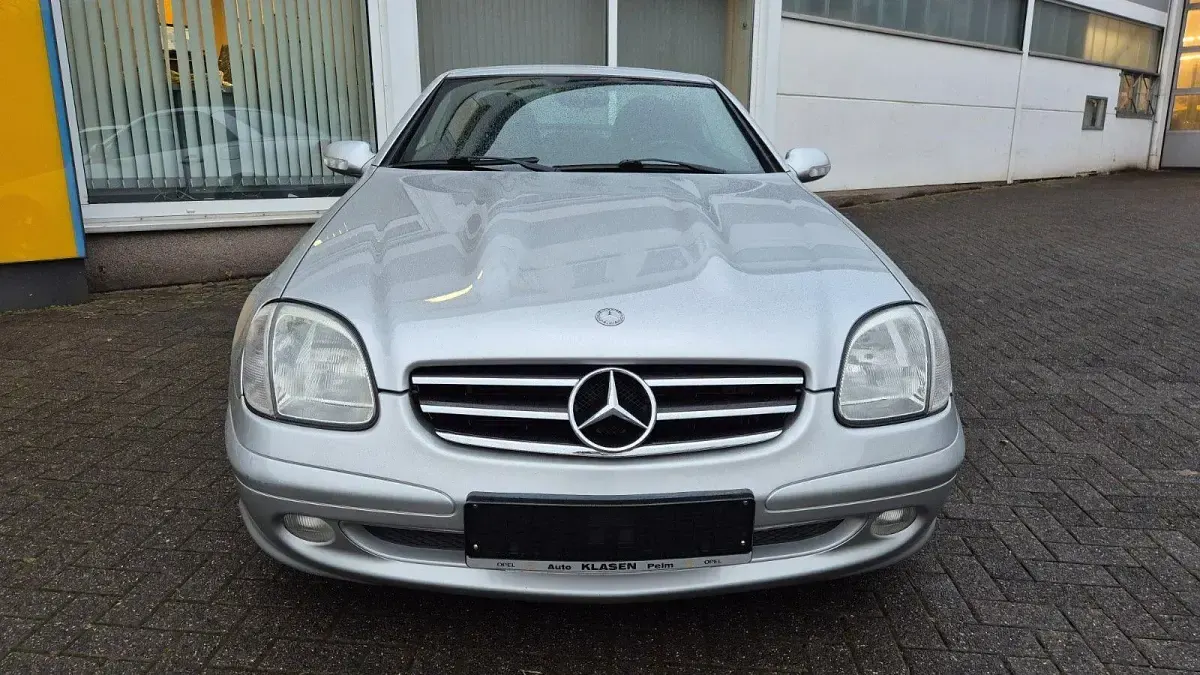 Gebraucht Mercedes SLK200 163 PS (119 kW) 2003 Silber Cabrio