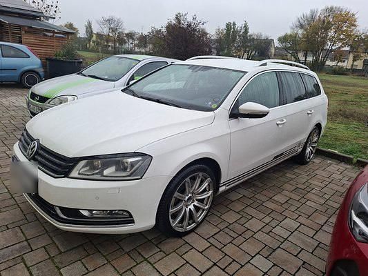 Weiß Gebraucht 2012 VW Passat Kombi | 3.000 € (Superpreis) - Bild 1/3