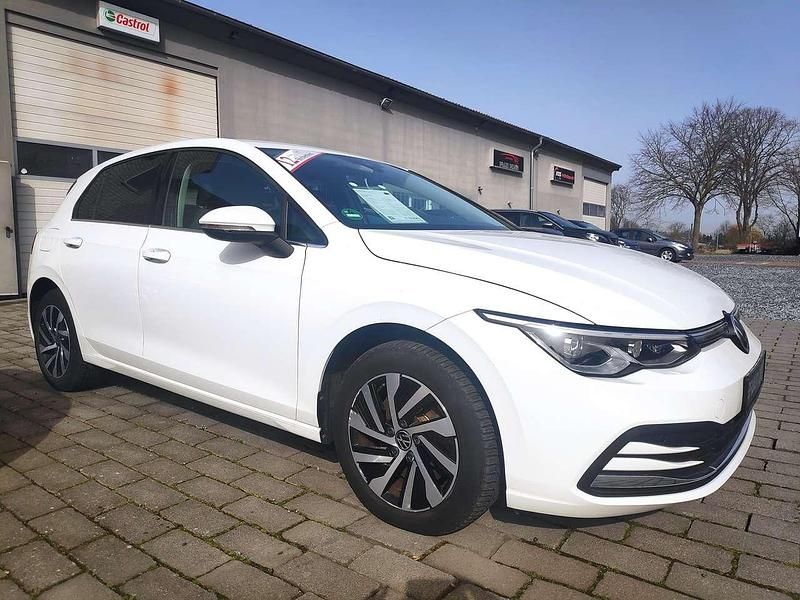 Gebraucht VW Golf VIII Style 150 PS (110 kW) 2020 Pure white Kleinwagen