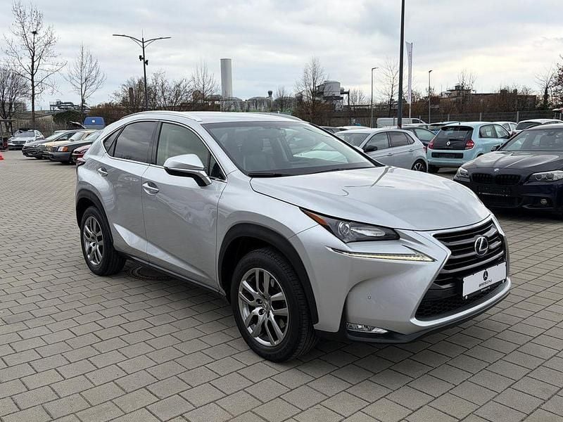 Gebraucht Lexus NX300h E-FOUR Executive Line 155 PS (114 kW) 2015 Silber SUV