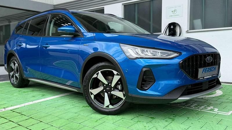 Gebraucht Ford Focus Active 125 PS (91 kW) 2024 Blau Kombi