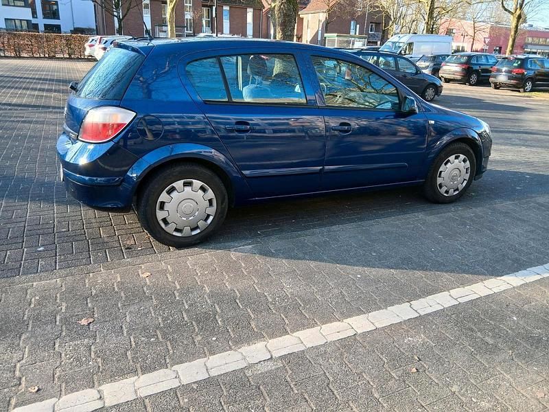 Gebraucht Opel Astra 102 PS (75 kW) 2005 Blau Kleinwagen