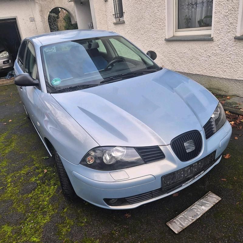 Blau Gebraucht 2003 Seat Ibiza Limousine | 998 € (Fairer Preis) - Bild 1/4