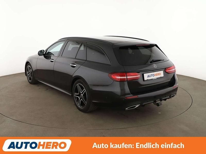 Gebraucht Mercedes E200 AMG line 211 PS (155 kW) 2023 Graphitgrau Kombi