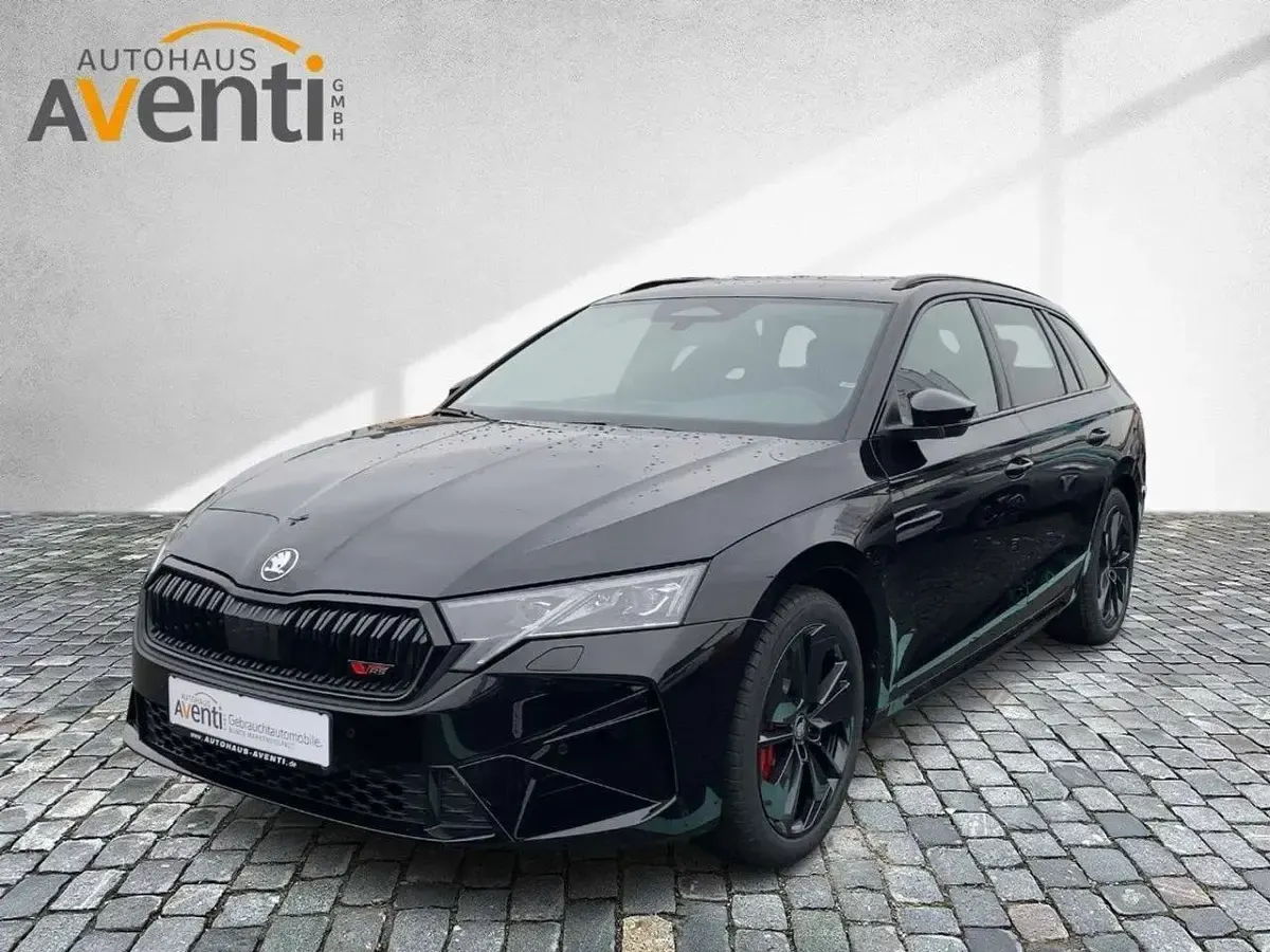 Neu Skoda Octavia RS 265 PS (194 kW) 2025 Schwarzmagic perleffekt Kombi