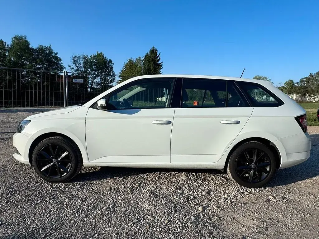 Gebraucht Skoda Fabia Style 90 PS (66 kW) 2015 Weiß Kombi