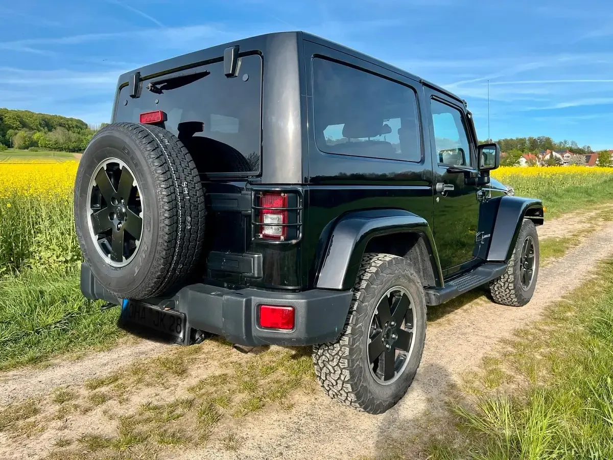 Gebraucht Jeep Wrangler 200 PS (147 kW) 2012 Schwarz SUV