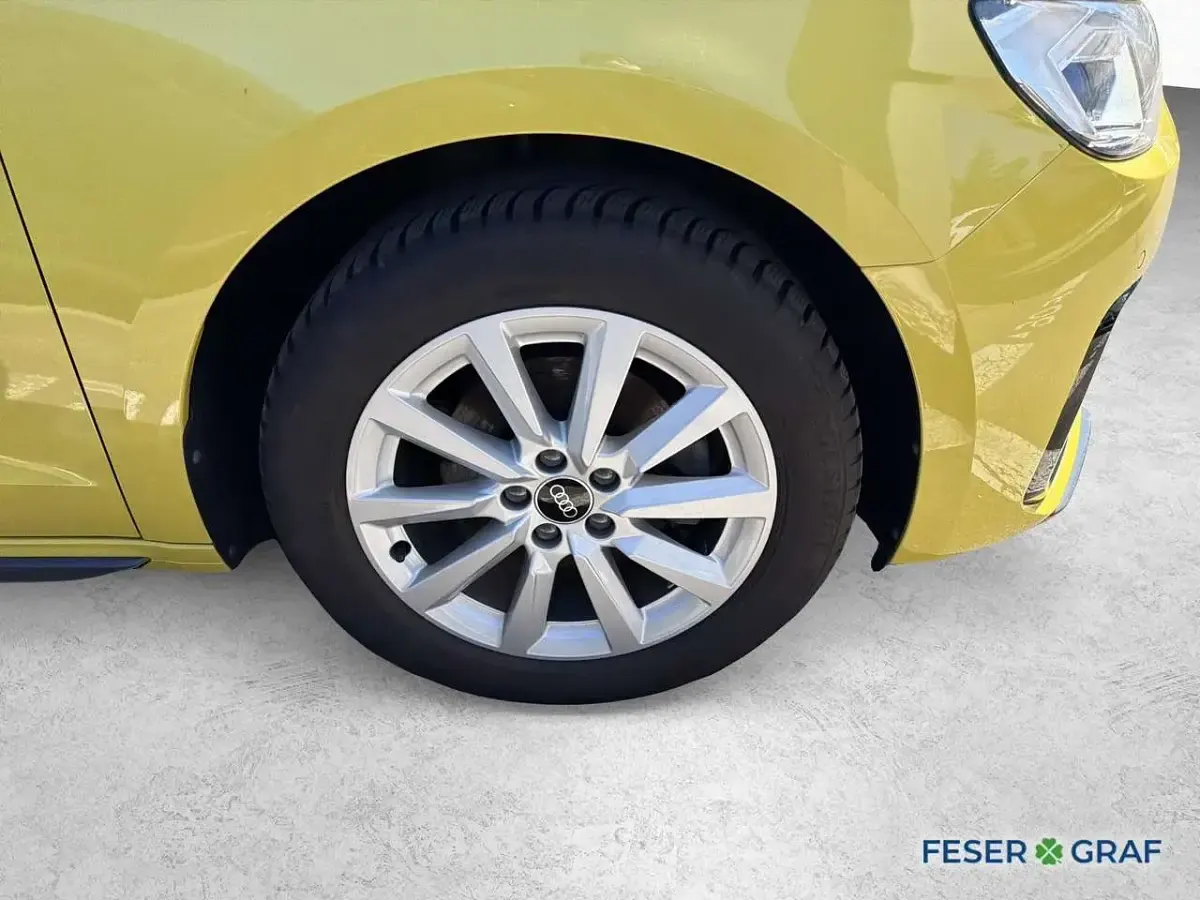 Gebraucht Audi A1 Sportback Advanced Plus 110 PS (80 kW) 2023 Pythongelb metallic Kleinwagen