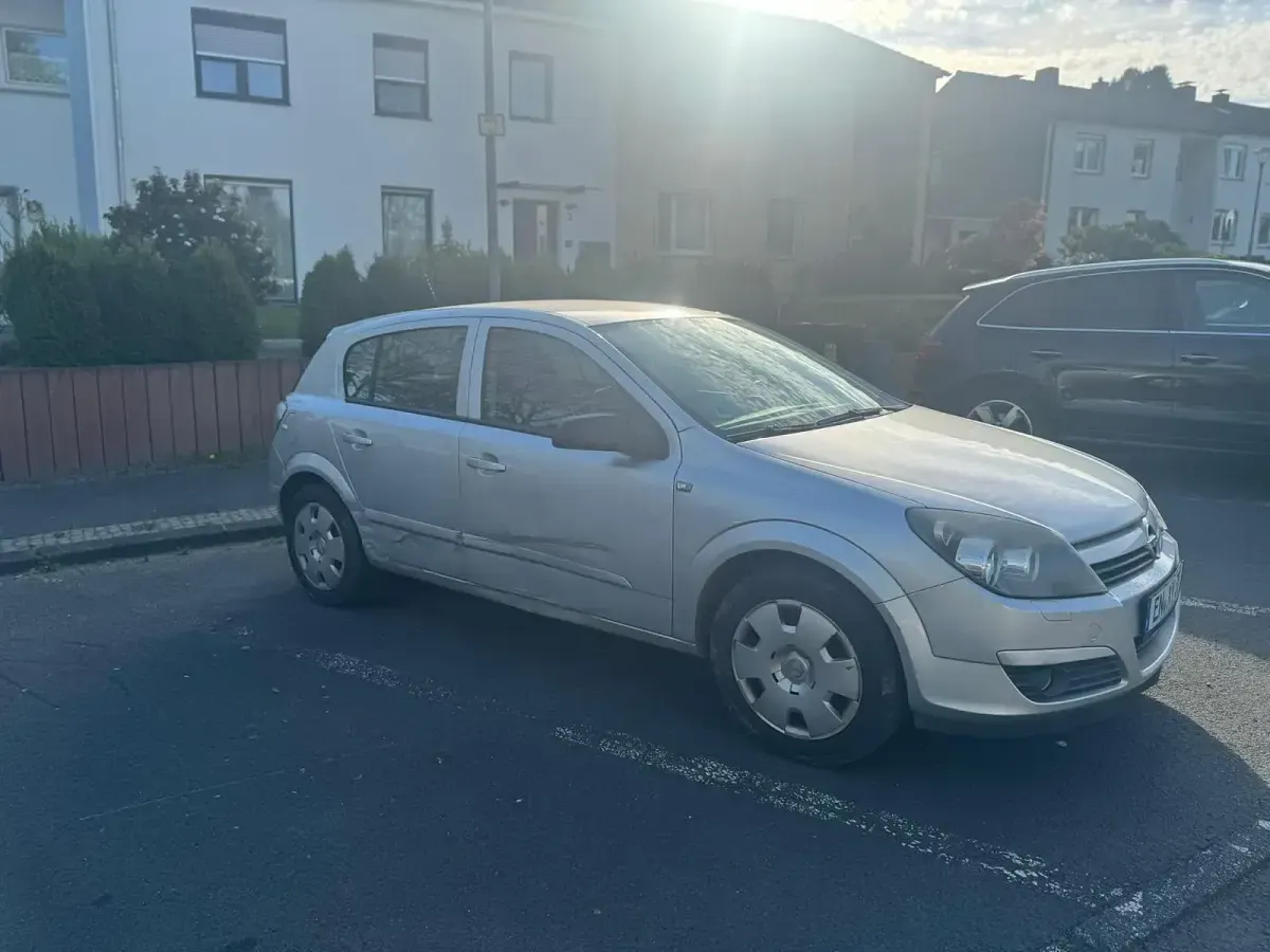 Occasion Opel Astra 90 ch (66 kW) 2005 Argent Citadine