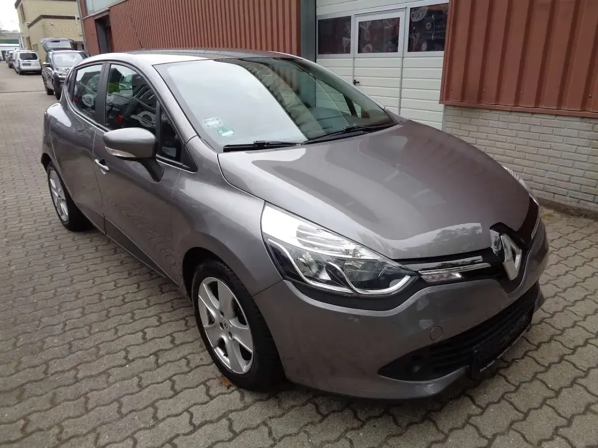 Gebraucht Renault Clio IV 73 PS (53 kW) 2013 Grau Limousine
