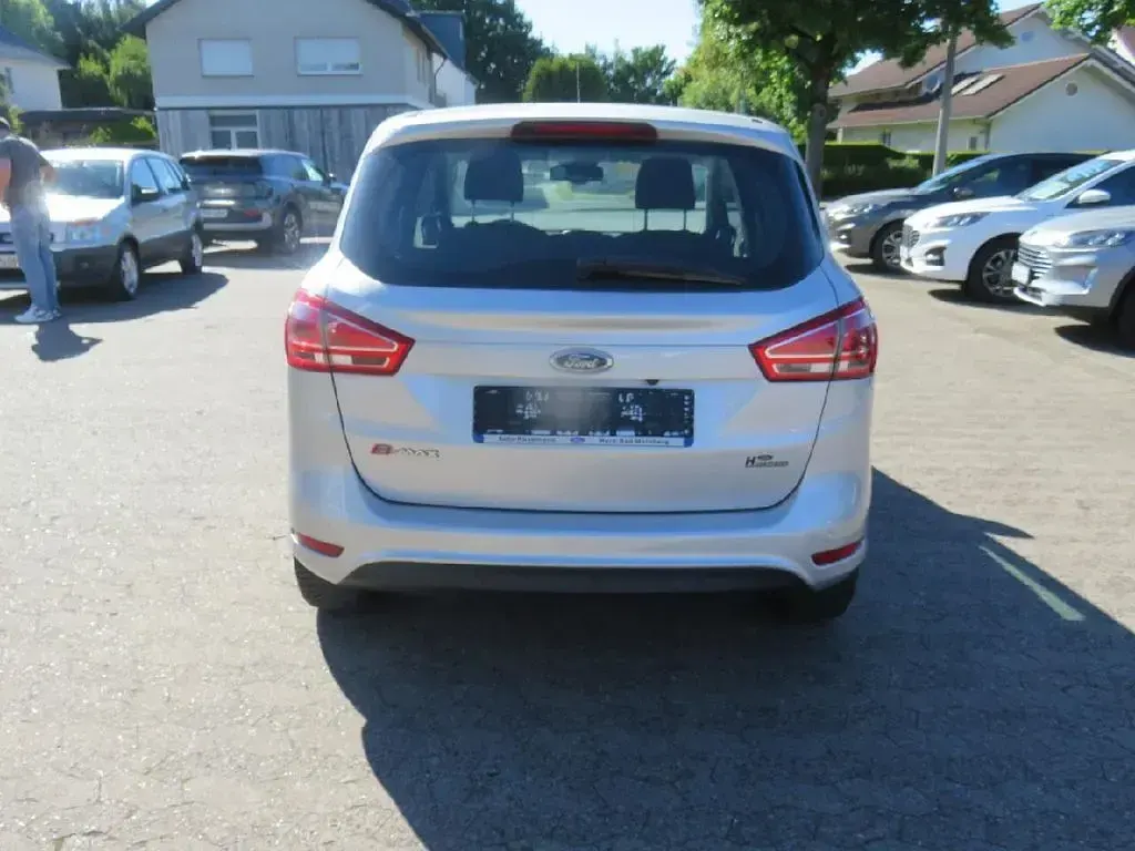 Occasion Ford B-MAX Titanium 105 ch (77 kW) 2015 Argent Monospace