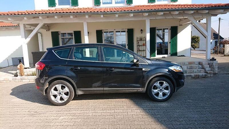 Gebraucht Ford Kuga Titanium 140 PS (102 kW) 2010 Schwarz SUV
