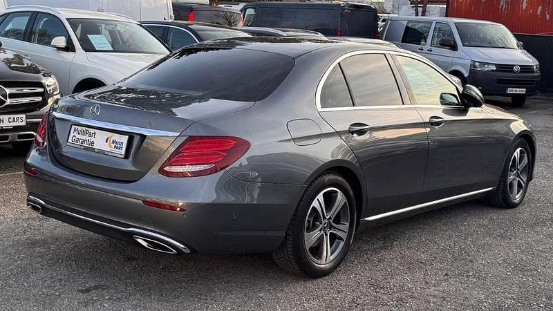 Gebraucht Mercedes E200 Avantgarde 184 PS (135 kW) 2018 Grau Limousine