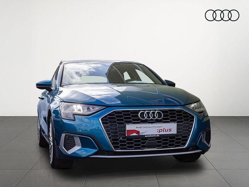 Gebraucht Audi A3 Ambiente 110 PS (80 kW) 2022 Blau Limousine