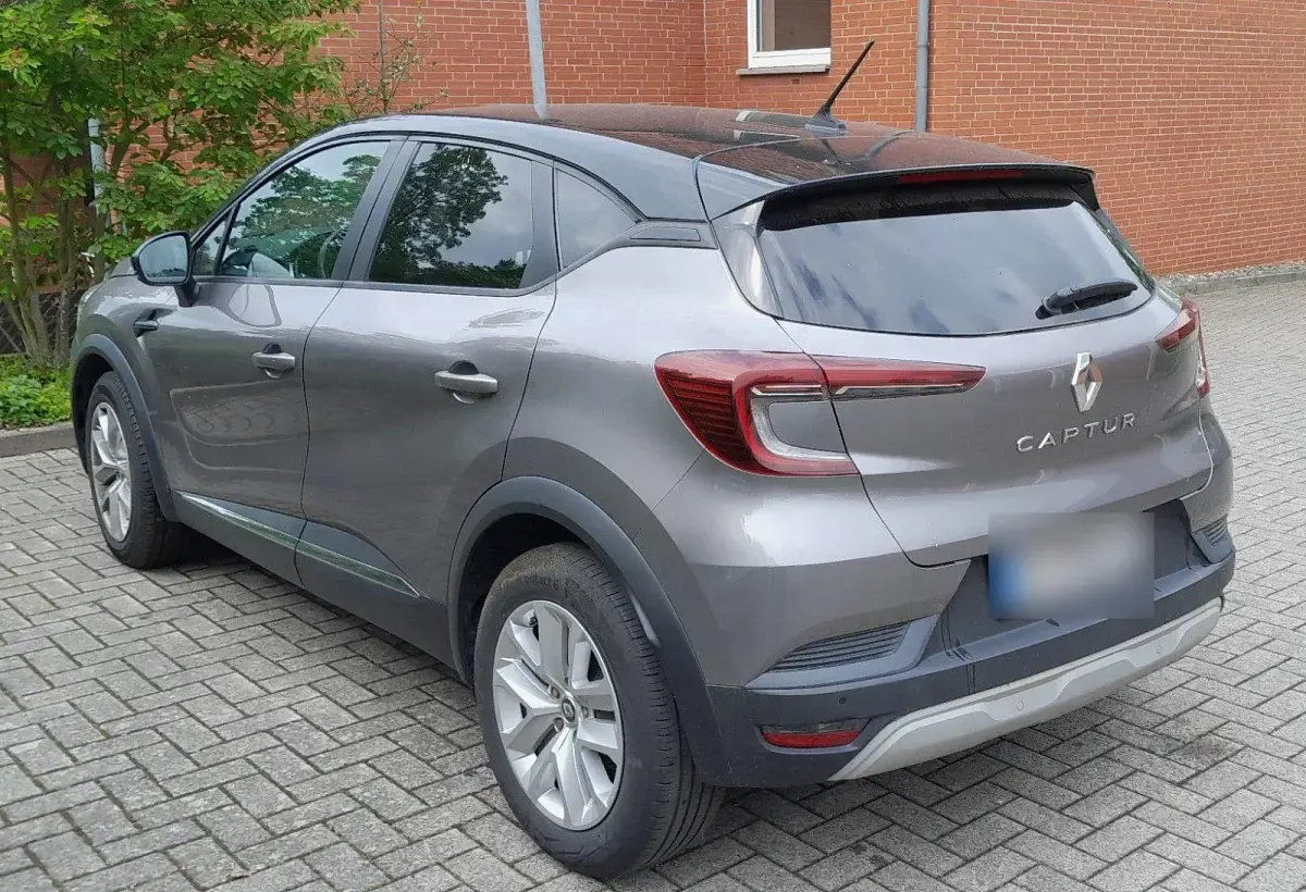 Używany Renault Captur Experience 101 KM (74 kW) 2020 Szary SUV