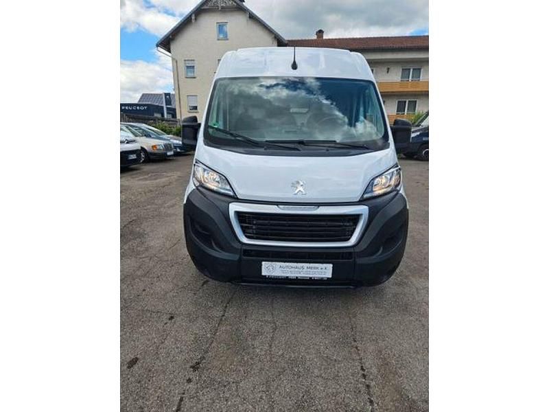 Gebraucht Peugeot Boxer Premium 165 PS (121 kW) 2022 Weiss Van