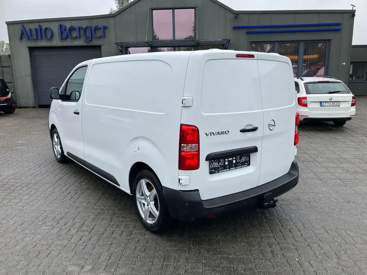 Usata Opel Vivaro Edition 120 CV (88 kW) 2021 Bianco Monovolume