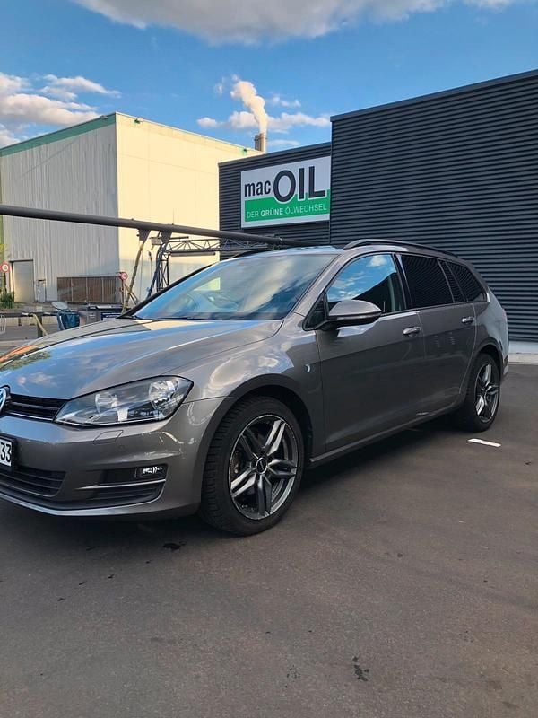 Grau Gebraucht 2015 VW Golf VII Kombi | 6.500 € (Superpreis) - Bild 1/4