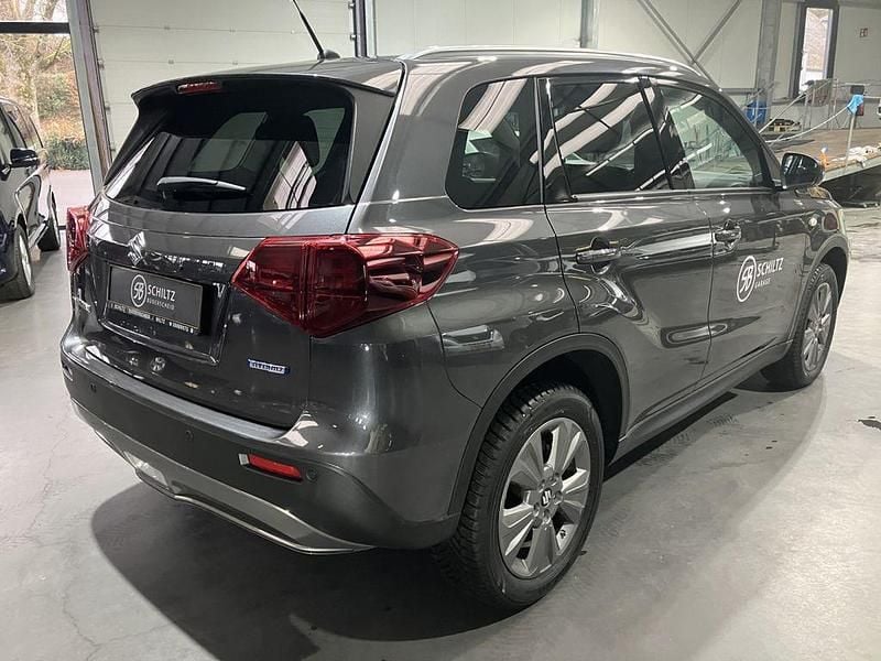 Gebraucht Suzuki Vitara GL 110 PS (80 kW) 2025 Grau SUV
