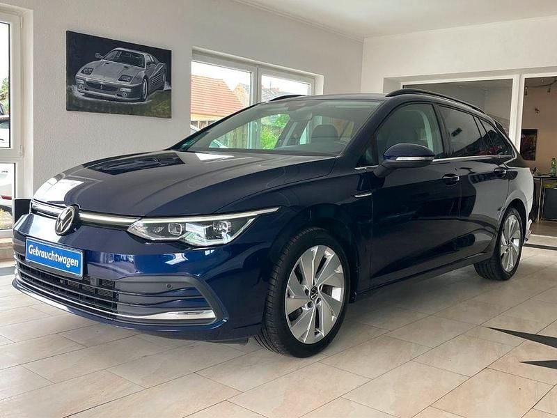 Atlantic blue (metallic) Gebraucht 2022 VW Golf VIII Style Kombi | 21.980 € (Superpreis) - Bild 1/4