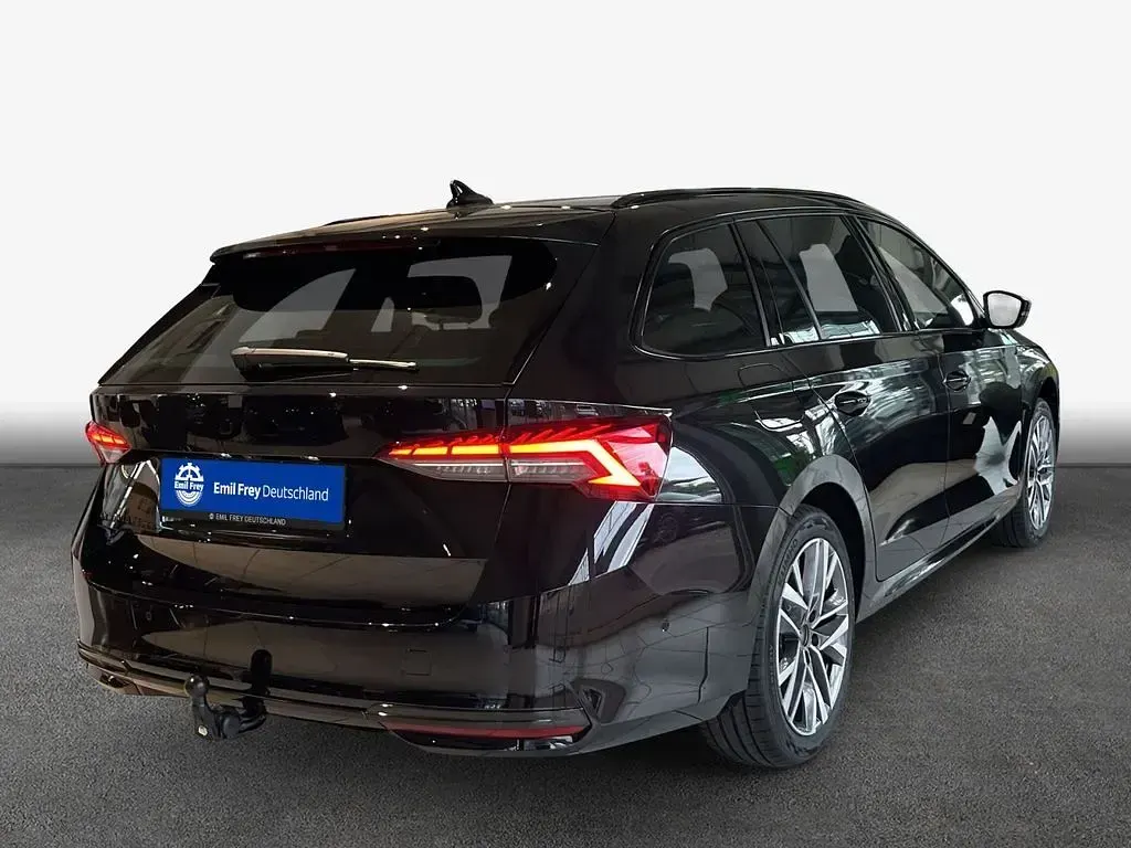 Neu Skoda Octavia SportLine 150 PS (110 kW) 2026 Schwarz Kombi