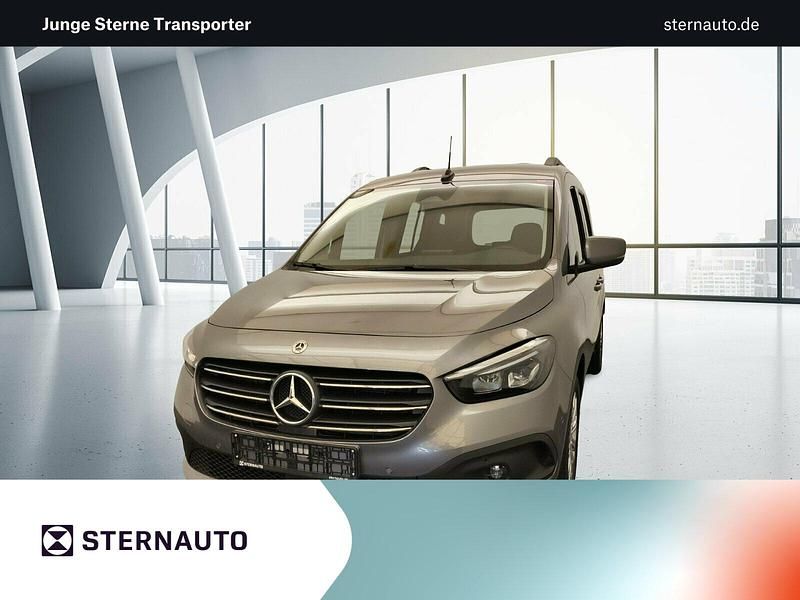 Chromitgrau metallic Gebraucht 2024 Mercedes 180 Limousine | 28.950 € (Fairer Preis) - Bild 1/4