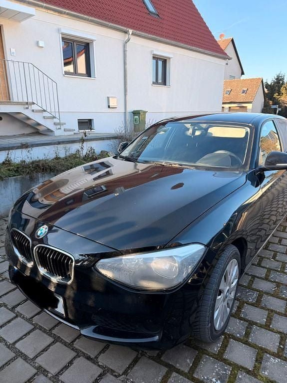 Gebraucht BMW 114 102 PS (75 kW) 2012 Schwarz Kleinwagen