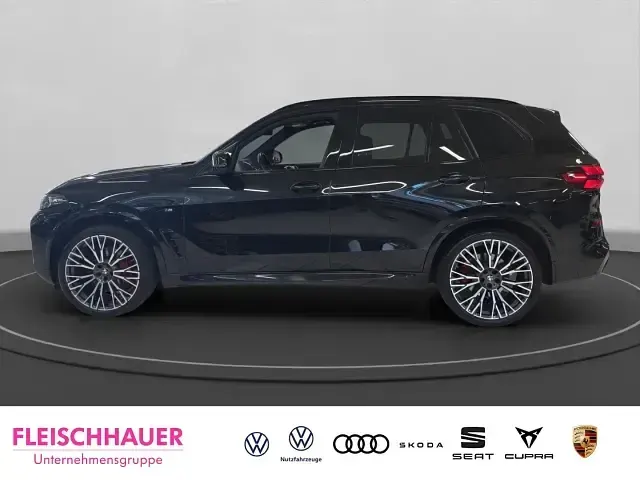 Gebraucht BMW X5 M Sport 352 PS (258 kW) 2024 Schwarz SUV