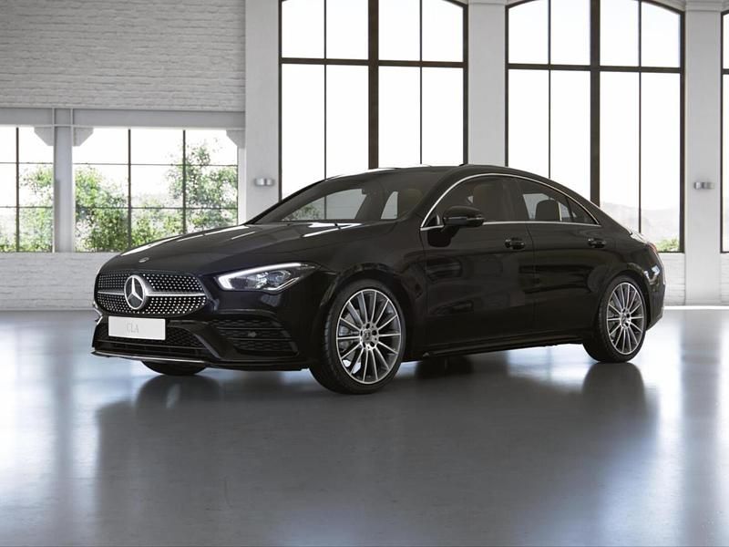 Kosmosschwarz metallic Gebraucht 2020 Mercedes CLA180 AMG Limousine | 25.979 € (Fairer Preis) - Bild 1/4