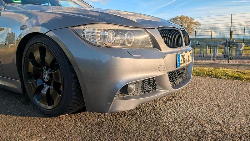 Gebraucht BMW 325 218 PS (160 kW) 2009 Grau Kombi