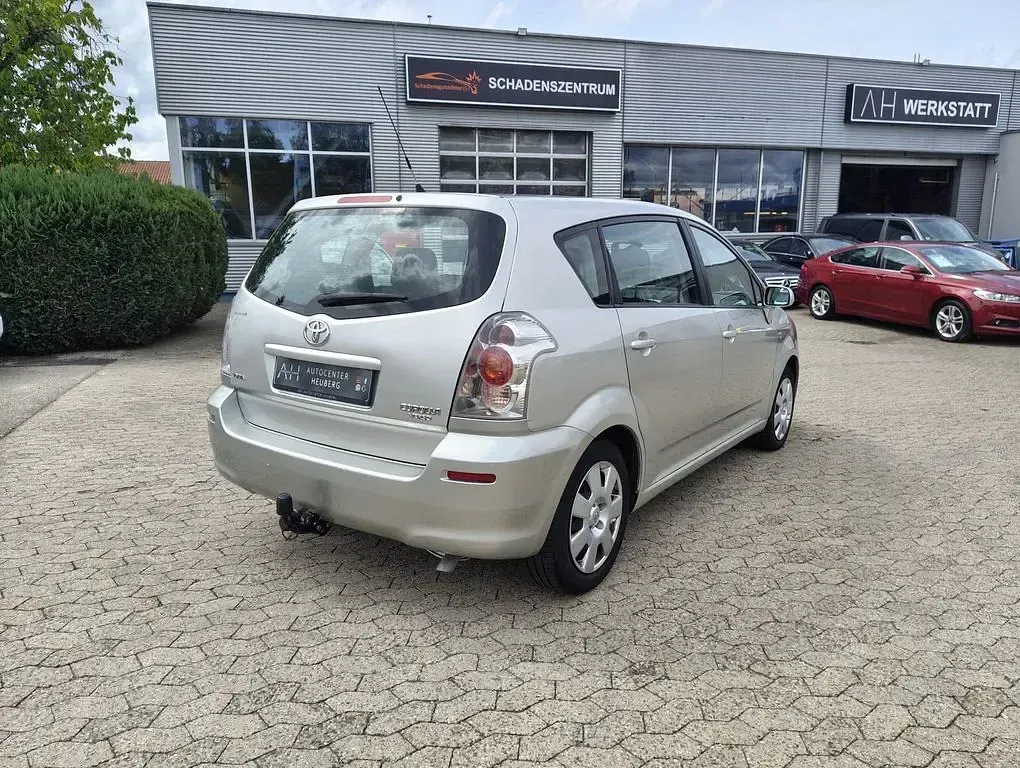 Gebraucht Toyota Corolla Verso 129 PS (94 kW) 2006 Silber Van / Kleinbus