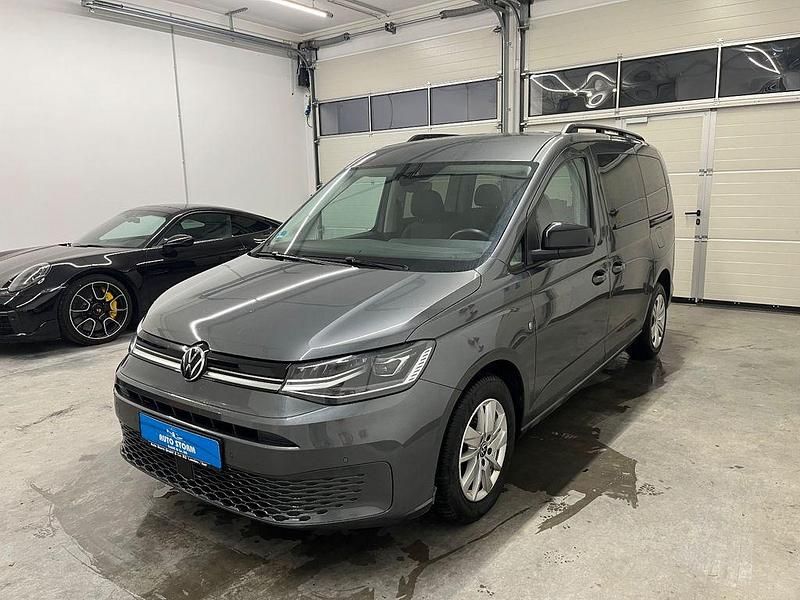 Indiumgrau metallic Gebraucht 2022 VW Caddy Maxi Life Van / Kleinbus | 29.999 € (Fairer Preis) - Bild 1/4