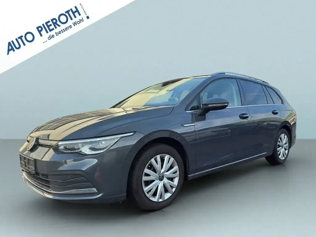 Gebraucht VW Golf VII Style 150 PS (110 kW) 2021 Kleinwagen