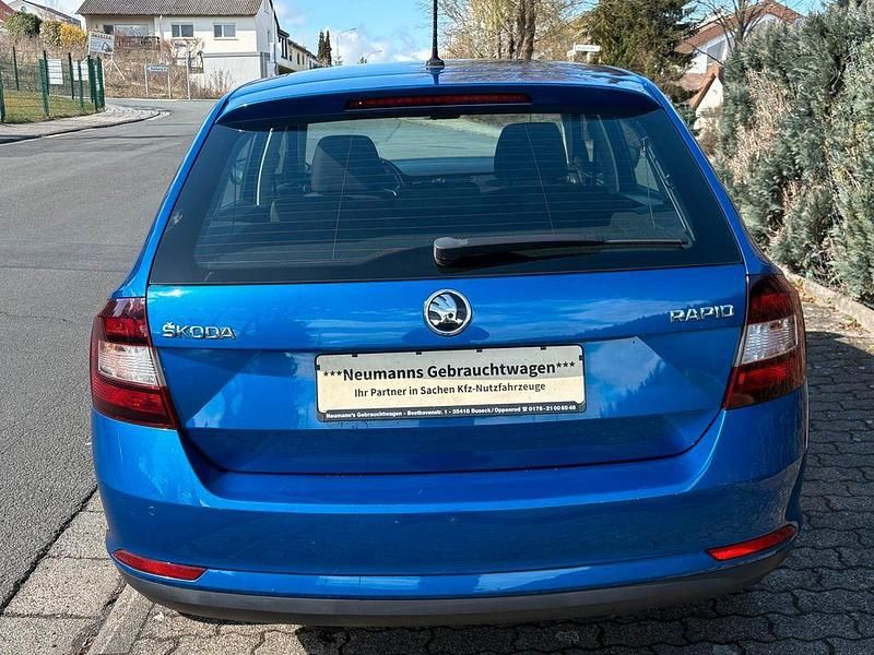 Gebraucht Skoda Rapid Style 95 PS (69 kW) 2018 Blau Limousine