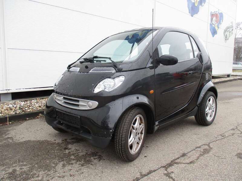 Schwarz Gebraucht 2006 Smart ForTwo Coupé Pure Coupé | 1.900 € (Fairer Preis) - Bild 1/4
