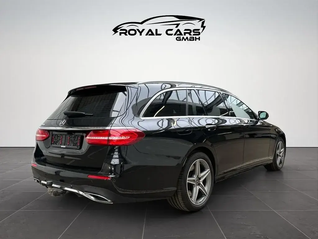 Gebraucht Mercedes E300 AMG line 306 PS (225 kW) 2020 Schwarz Limousine