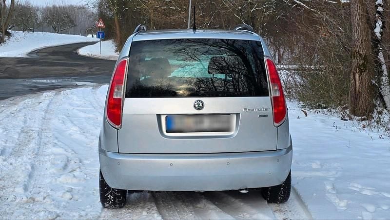 Gebraucht Skoda Roomster 75 PS (55 kW) 2012 Silber Van / Kleinbus