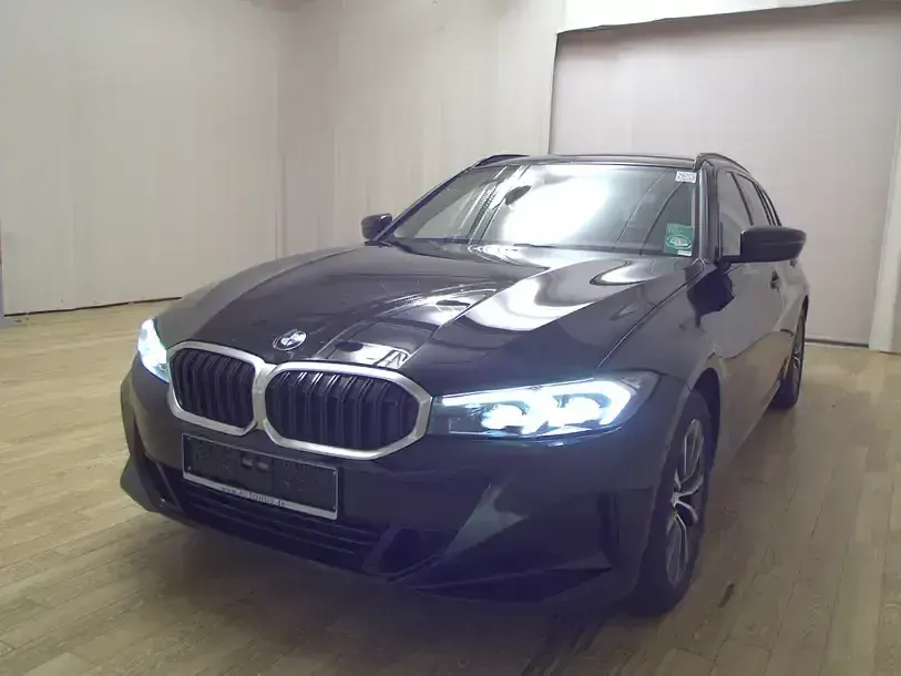 Używany BMW 320 Shadowline 190 KM (139 kW) 2023 Czarny Kombi
