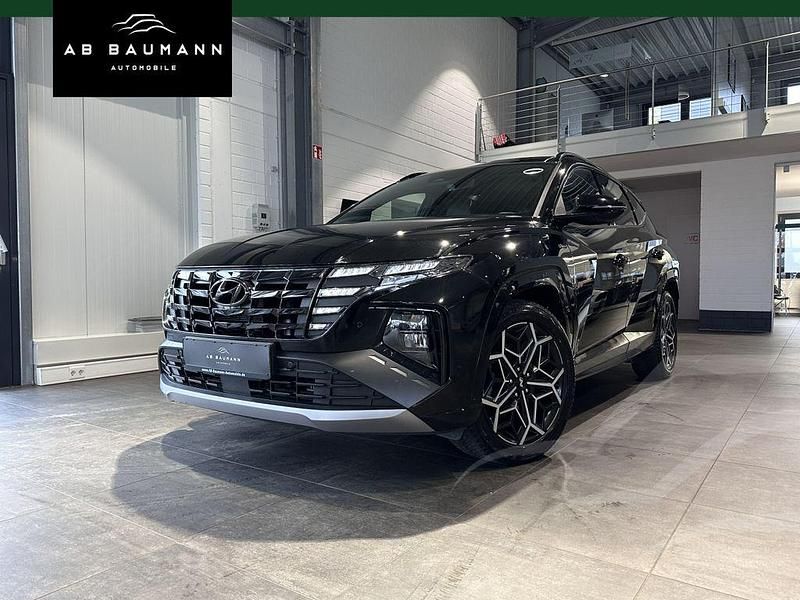 Schwarz phantom black / mic (metallic) Gebraucht 2023 Hyundai Tucson N Line SUV | 31.490 € (Etwas zu teuer) - Bild 1/3