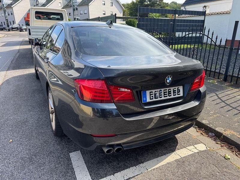 Gebraucht BMW 525 Performance 204 PS (150 kW) 2010 Grau Limousine
