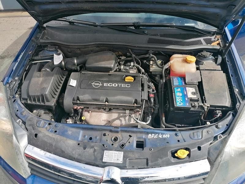 Gebraucht Opel Astra 105 PS (77 kW) 2006 Blau Limousine