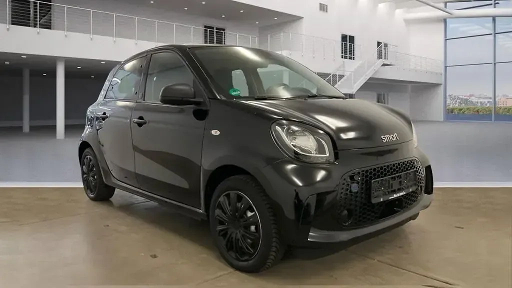 Gebraucht Smart ForFour Electric Drive 60 kW (82 PS) 2021 Schwarz Limousine