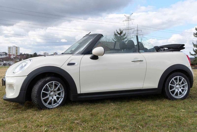 Gebraucht Mini Cooper 136 PS (100 kW) 2017 Weiß Kleinwagen