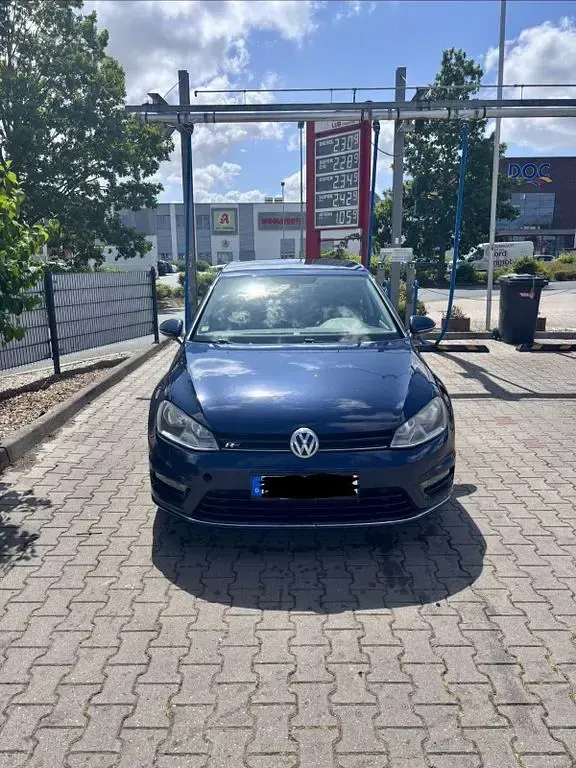 Gebraucht VW Golf VII R-line 125 PS (91 kW) 2014 Blau Limousine